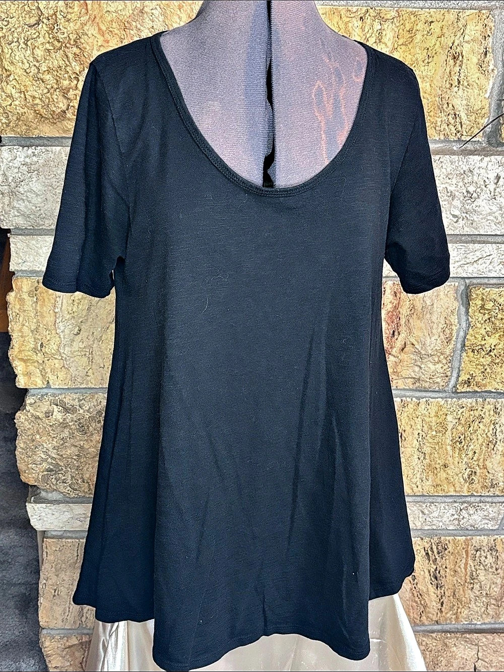 LuLaRoe Black Top Size Medium